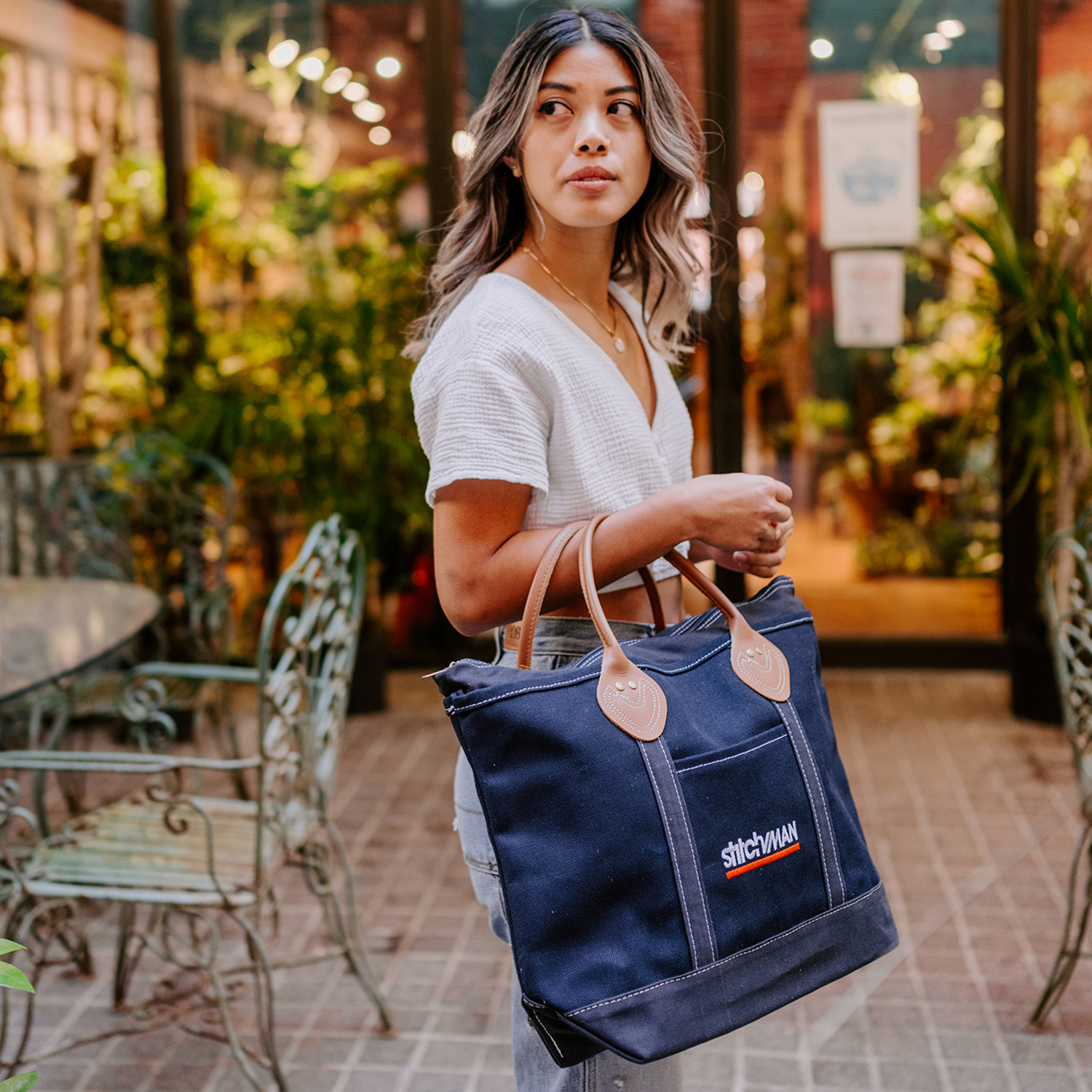 Solid Rococo Tote Solid Rococo Tote